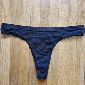 Vintage Victorias Secret black cotton signature logo waistband thong large